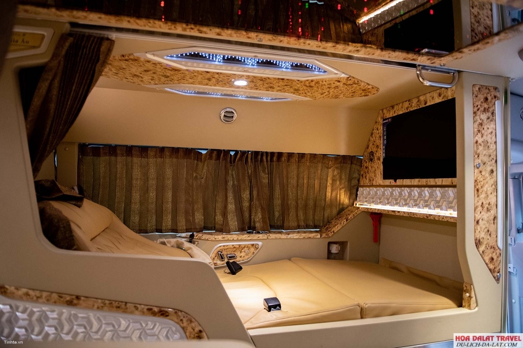 Xe khách Cabin cung điện