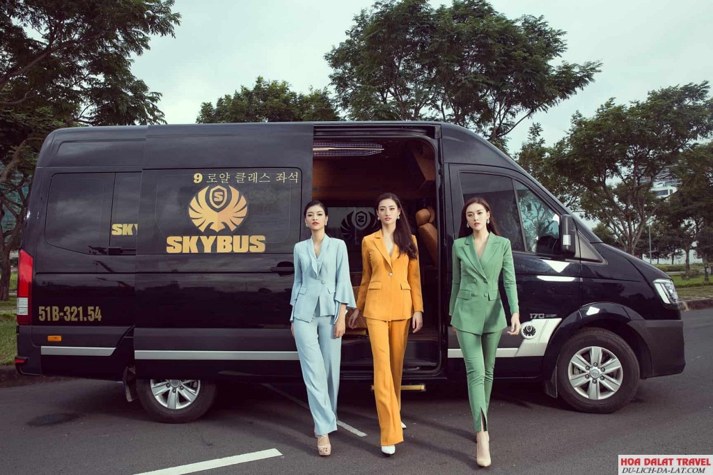 xe limousine tại khu vực miền Nam
