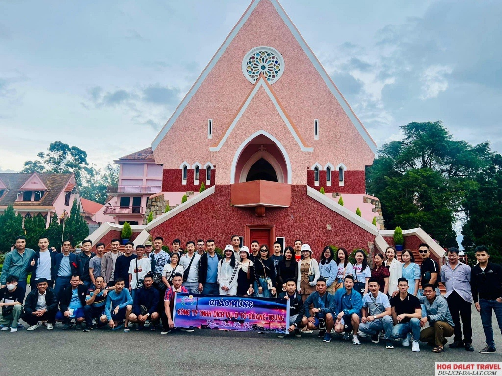 Công ty TNH Dịch Vụ tô Quang Trung đi tour Đà Lạt 1 ngày