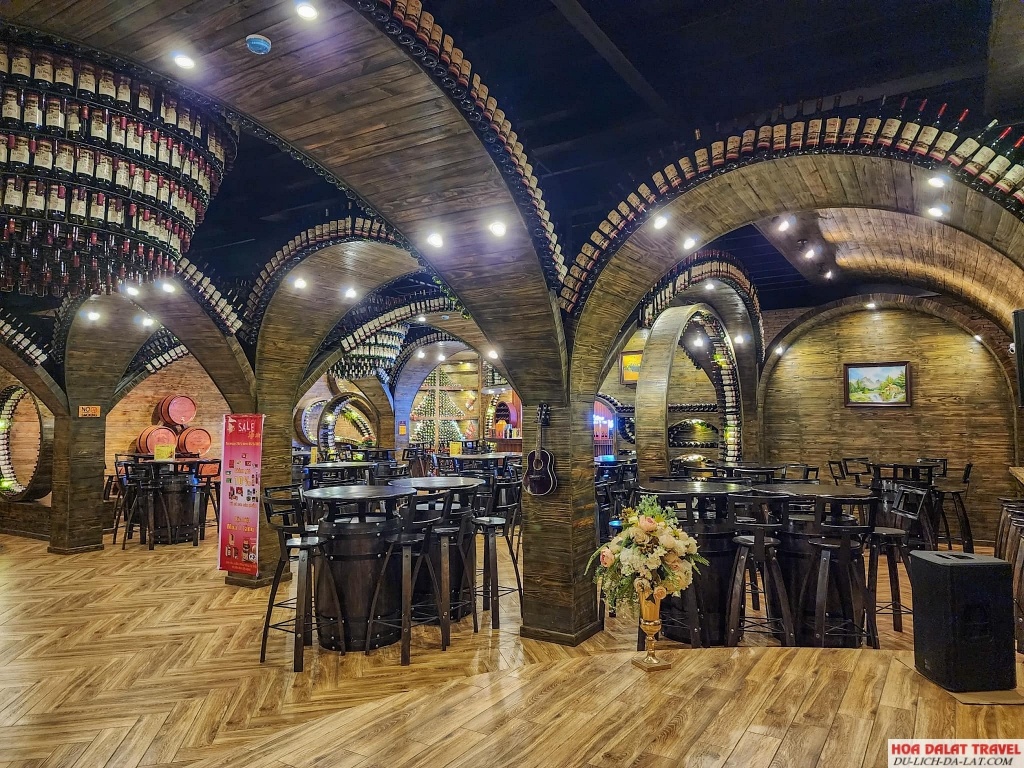 Hầm Rượu Vang Vĩnh Tiến Đà Lạt