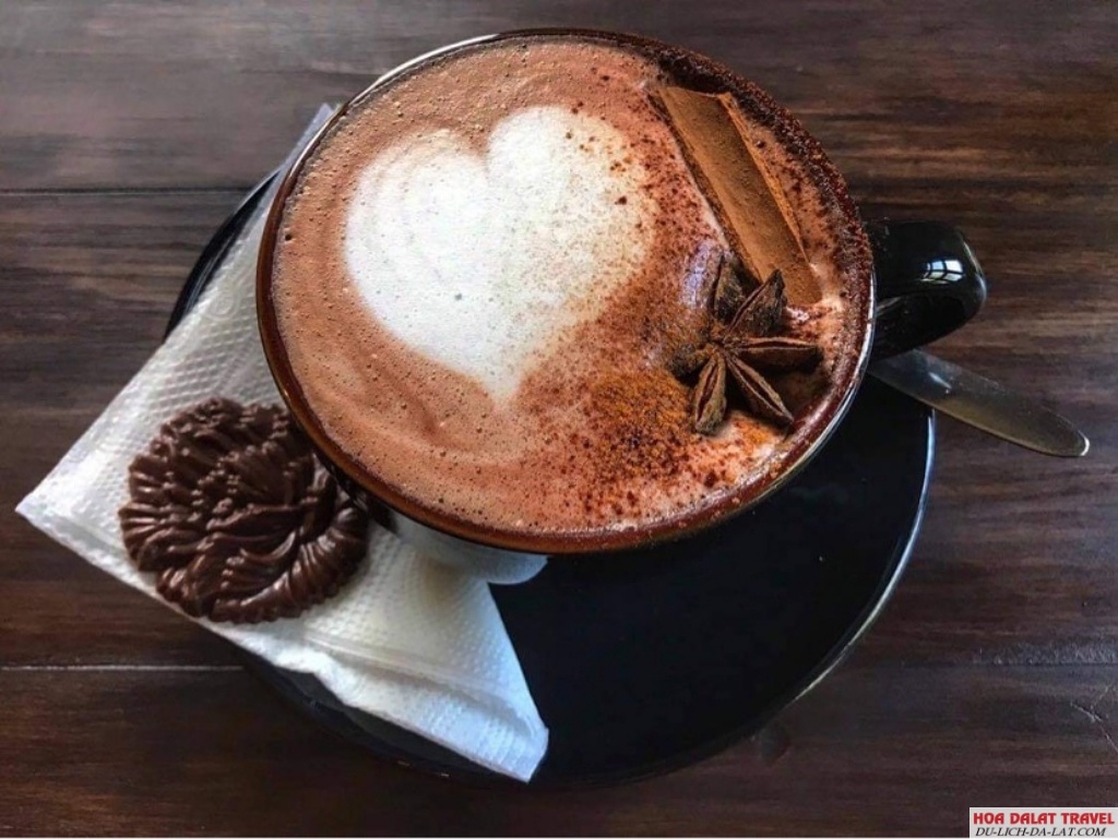 Menu đồ uống, giá cả và chất lượng Lâu Đài Chocolate