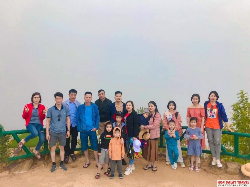 hình ảnh khách check in đi chương trình tour Đà Lạt trong ngày giá rẻ hấp dẫn
