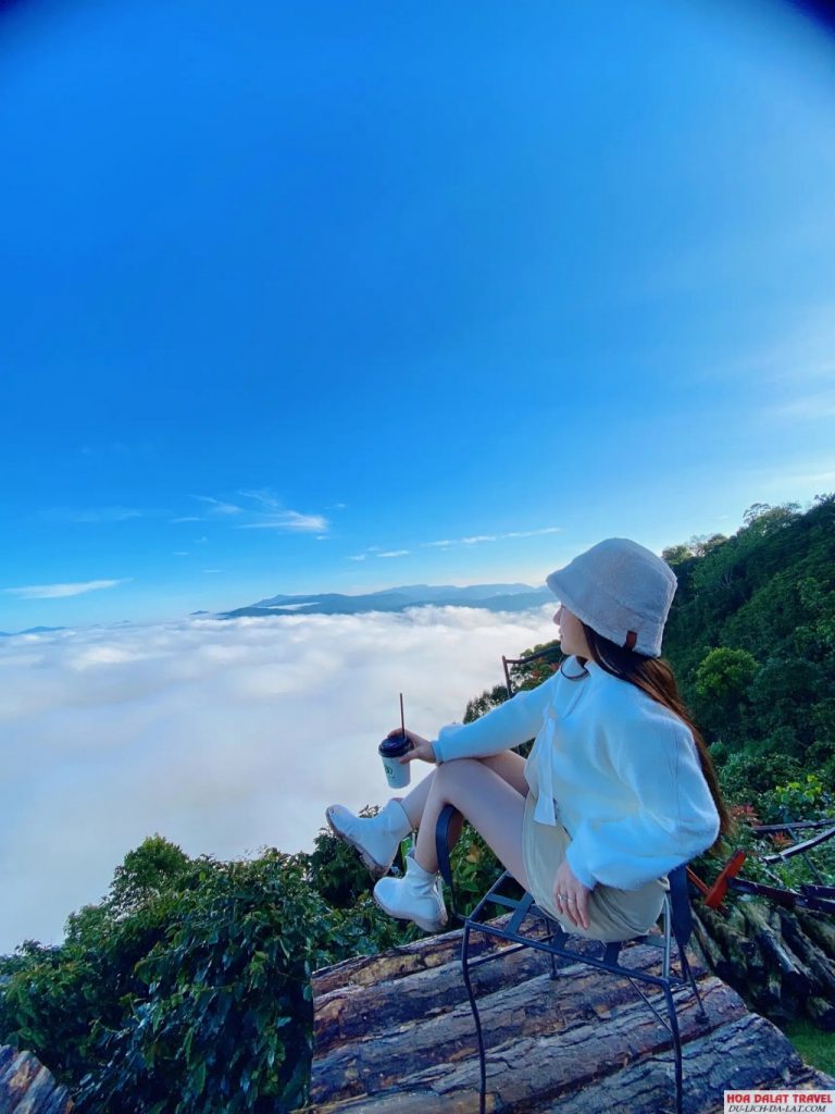 Outfit Săn Mây Đà Lạt