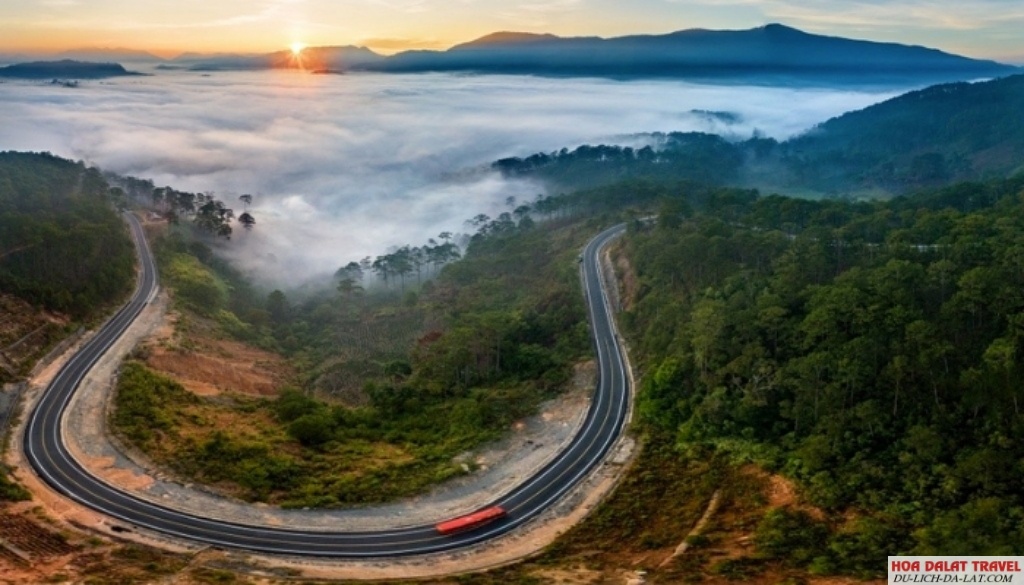 Săn mây tại đỉnh Tà Nung