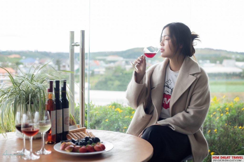 Tác dụng tuyệt vời khi dùng rượu vang Đà Lạt