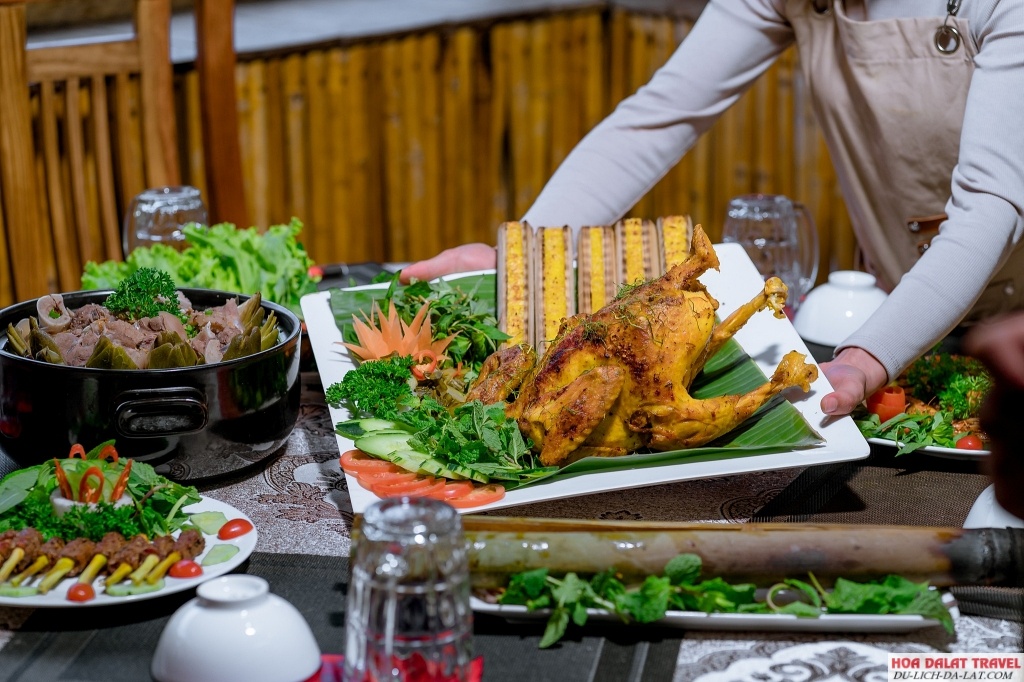 gà nướng cực ngon tại an sơn hồ
