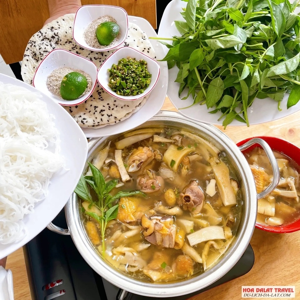 Địa chỉ quán lẩu gà lá é Đà Lạt ngon với nồi lẩu gà chất lượng