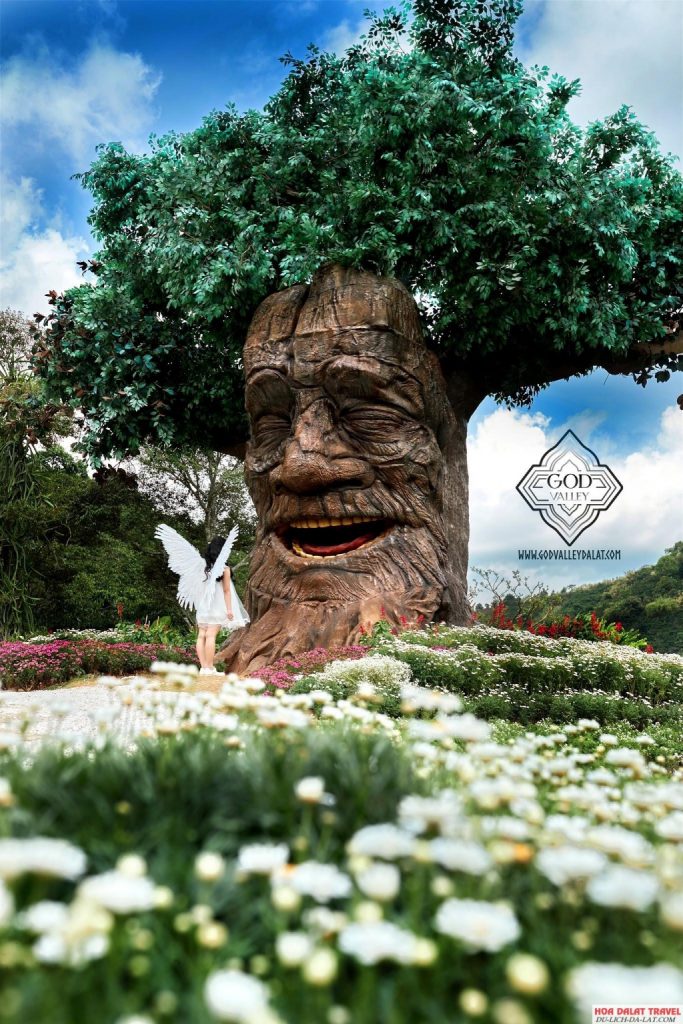 Thần Rừng là một mô hình cây 3D biết cử động
