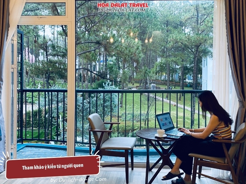 Tham khảo ý kiến từ người quen
