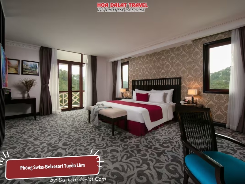 Phòng Swiss-Belresort được thiết kế theo phong cách Châu Âu hiện đại, với tầm nhìn hướng ra đồi núi hoặc hồ Tuyền Lâm